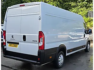 Used 2021 Peugeot Boxer Professional White - Interior and Exterior details 7