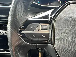 Used 2021 Peugeot E-2008 GT Orange - Interior and Exterior details 15
