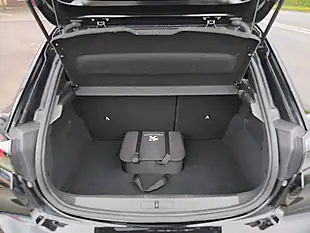 Used 2021 Peugeot E-208 Allure Black - Interior and Exterior details 14