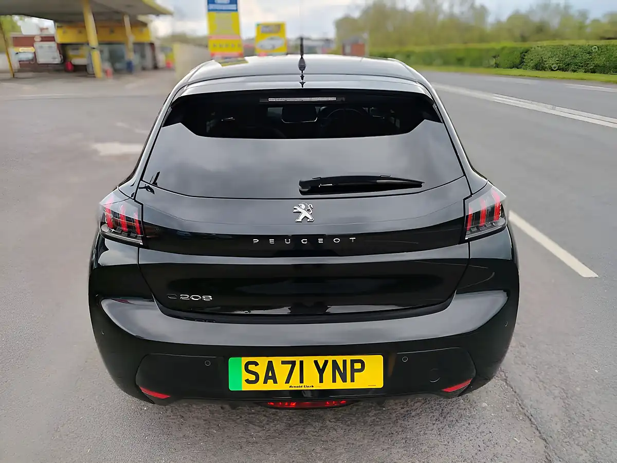 Used 2021 Peugeot E-208 Allure Black - Interior and Exterior details 6