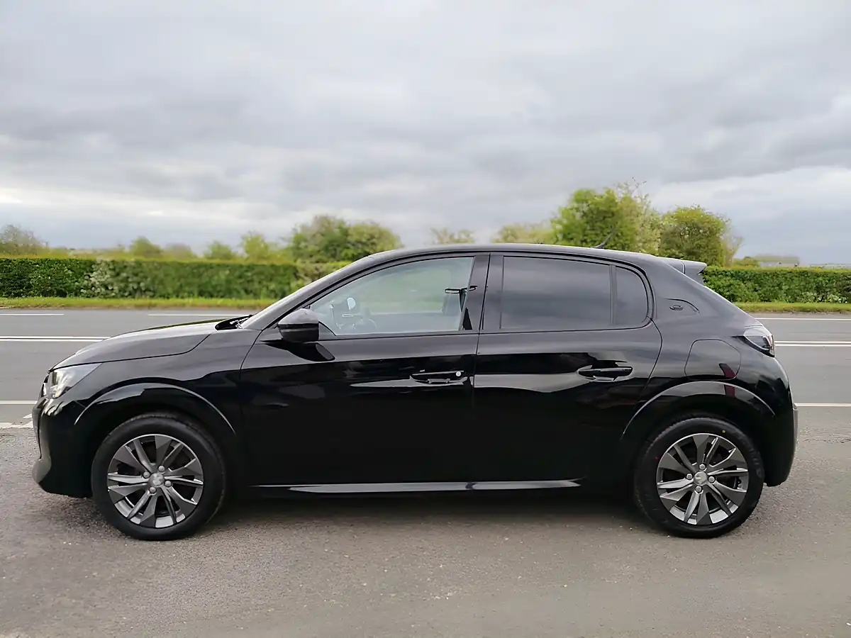 Used 2021 Peugeot E-208 Allure Black - Interior and Exterior details 9