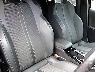 Used 2021 Peugeot e-208 GT Black - Interior and Exterior details 12