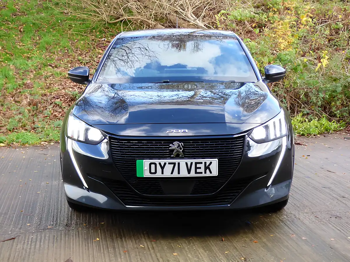 Used 2021 Peugeot e-208 GT Black - Interior and Exterior details 7