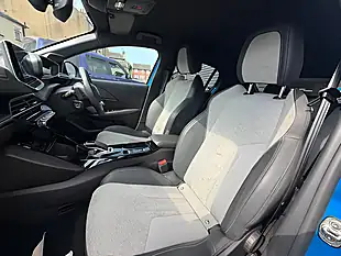 Used 2021 Peugeot e-208 GT Premium Blue - Interior and Exterior details 17