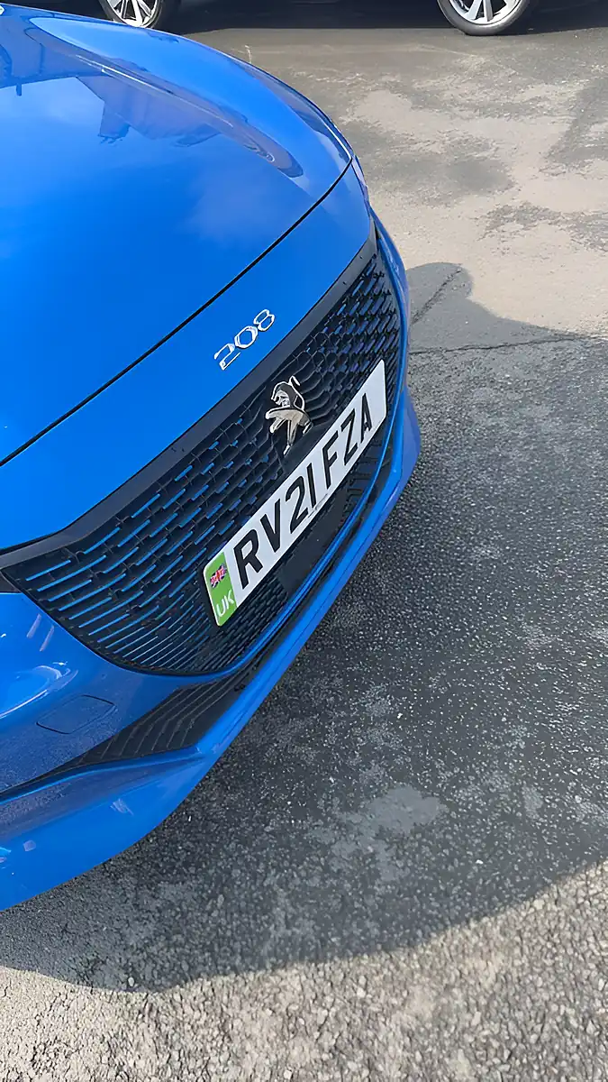 Used 2021 Peugeot e-208 GT Premium Blue - Interior and Exterior details 9