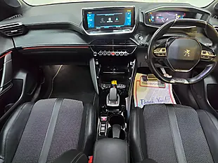 Used 2021 Peugeot e-208 GT Yellow - Interior and Exterior details 10