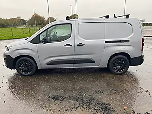 Used 2021 Peugeot E-Partner Professional Premium Grey - Interior and Exterior details 14