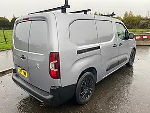 Used 2021 Peugeot E-Partner Professional Premium Grey - Interior and Exterior details 3