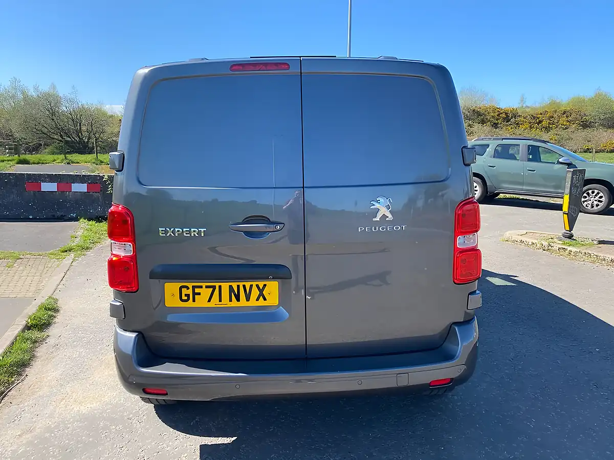 Used 2021 Peugeot Expert Asphalt Premium Nav Grey - Interior and Exterior details 18