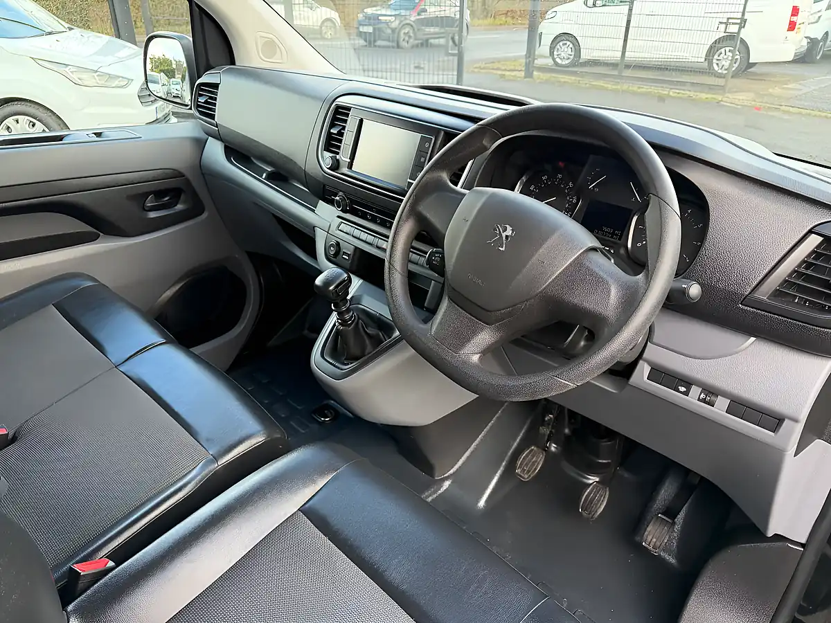 Used 2021 Peugeot Expert Professional Black - Interior and Exterior details 4