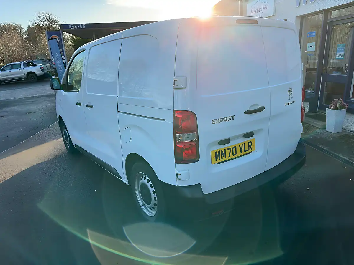 Used 2021 Peugeot Expert Professional Compact White - Interior and Exterior details 15