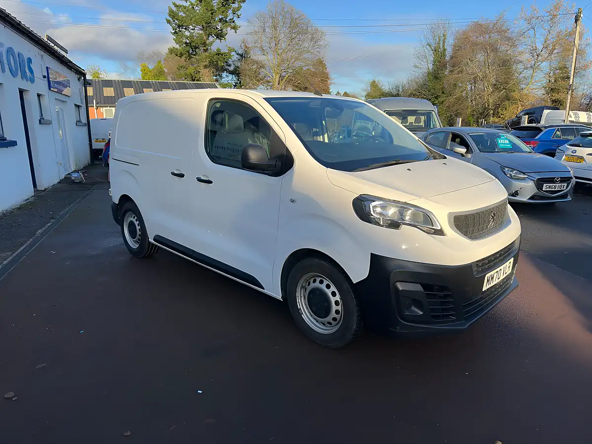 Used 2021 Peugeot Expert Professional Compact White - Interior and Exterior details 5