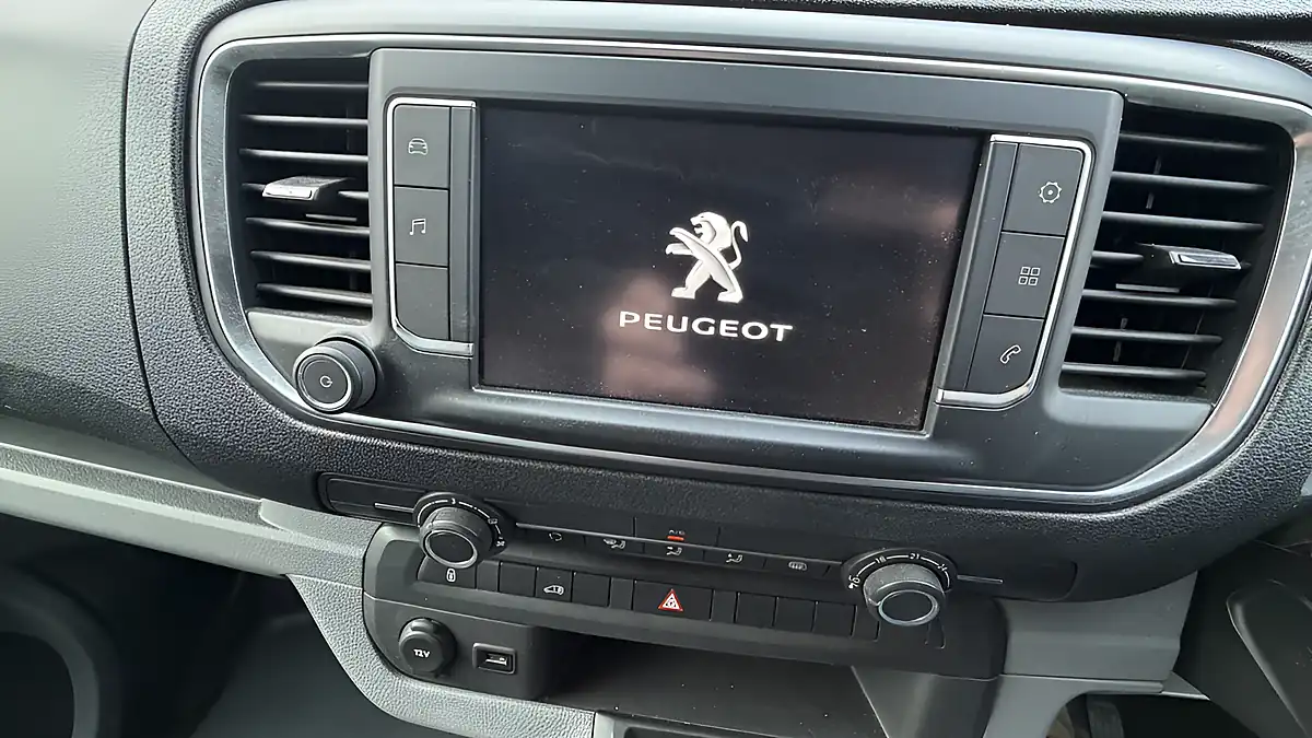 Used 2021 Peugeot Expert Professional L1 White - Interior and Exterior details 13
