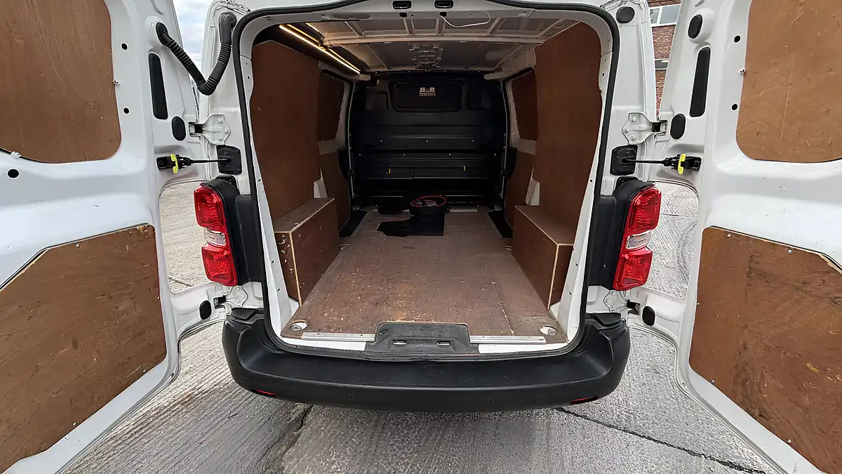 Used 2021 Peugeot Expert Professional L1 White - Interior and Exterior details 16