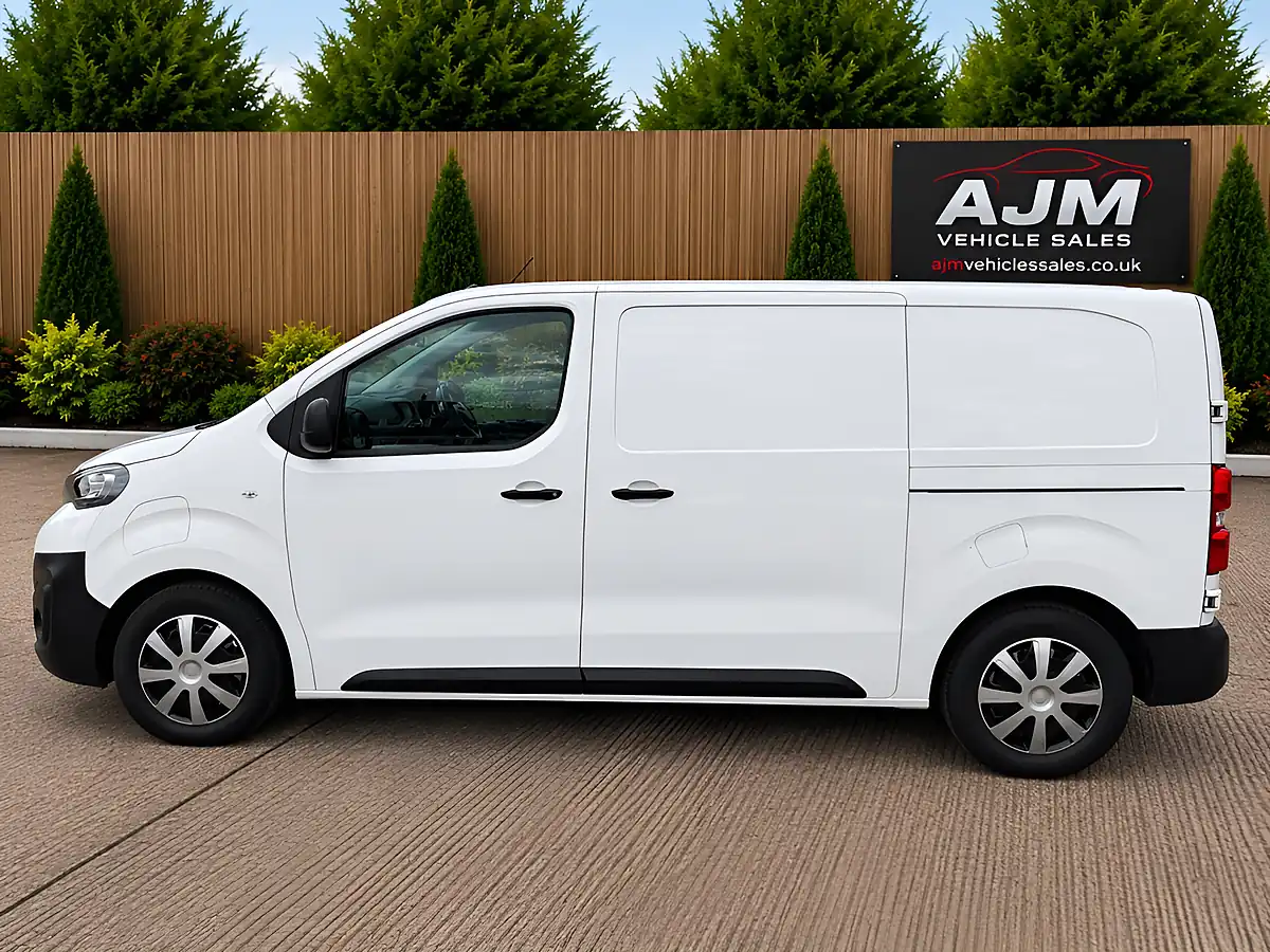 Used 2021 Peugeot Expert Professional L1 White - Interior and Exterior details 4