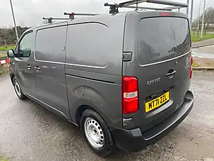Used 2021 Peugeot Expert Professional Premium Grey - Interior and Exterior details 17