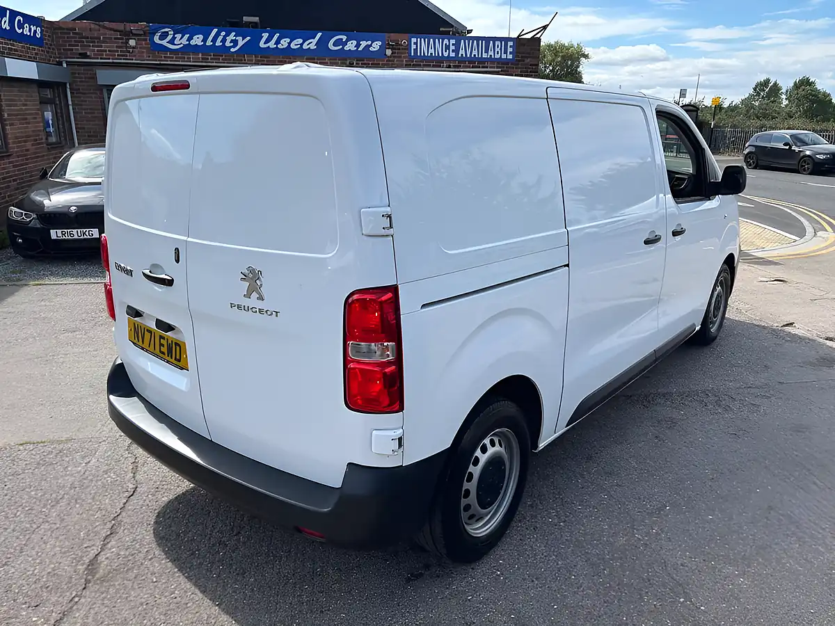 Used 2021 Peugeot Expert Professional Premium White - Interior and Exterior details 10