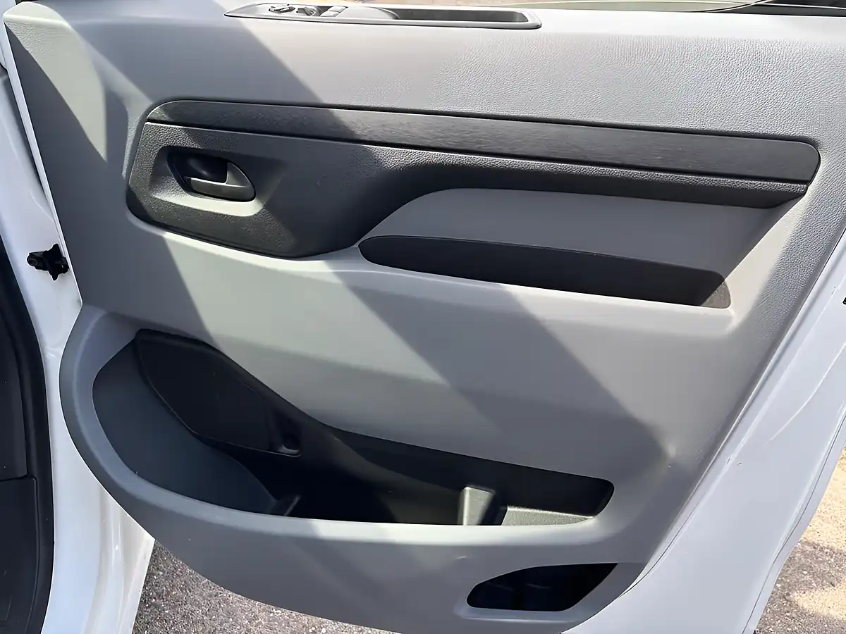 Used 2021 Peugeot Expert Professional Premium White - Interior and Exterior details 11