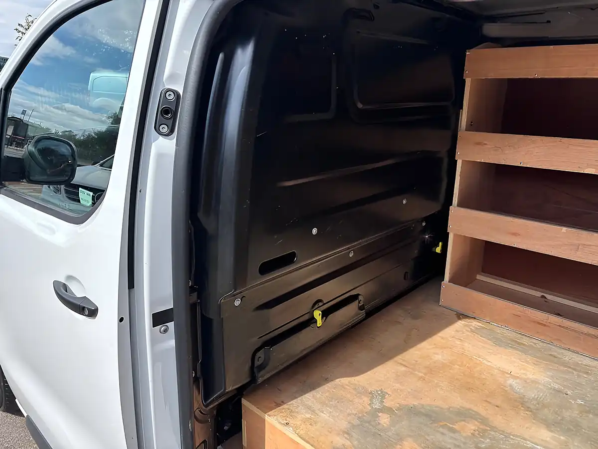 Used 2021 Peugeot Expert Professional Premium White - Interior and Exterior details 14