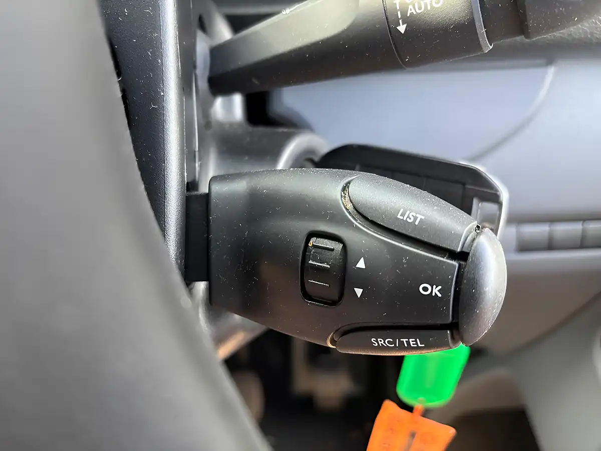 Used 2021 Peugeot Expert Professional Premium White - Interior and Exterior details 19