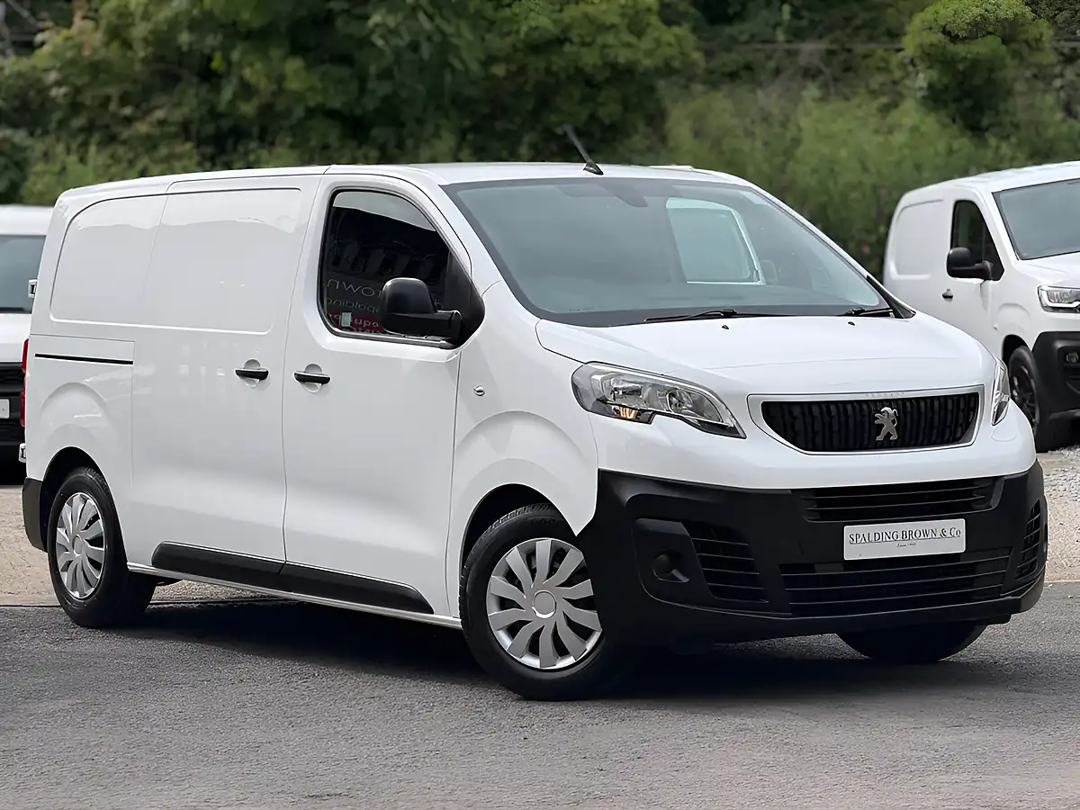 Used 2021 Peugeot Expert Professional Standard White - Front View