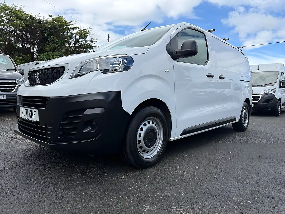 Used 2021 Peugeot Expert Professional White - Interior and Exterior details 11