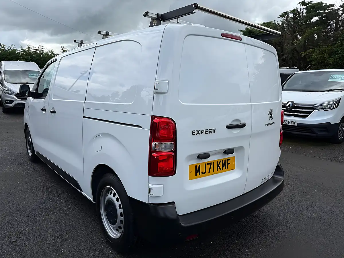 Used 2021 Peugeot Expert Professional White - Interior and Exterior details 19