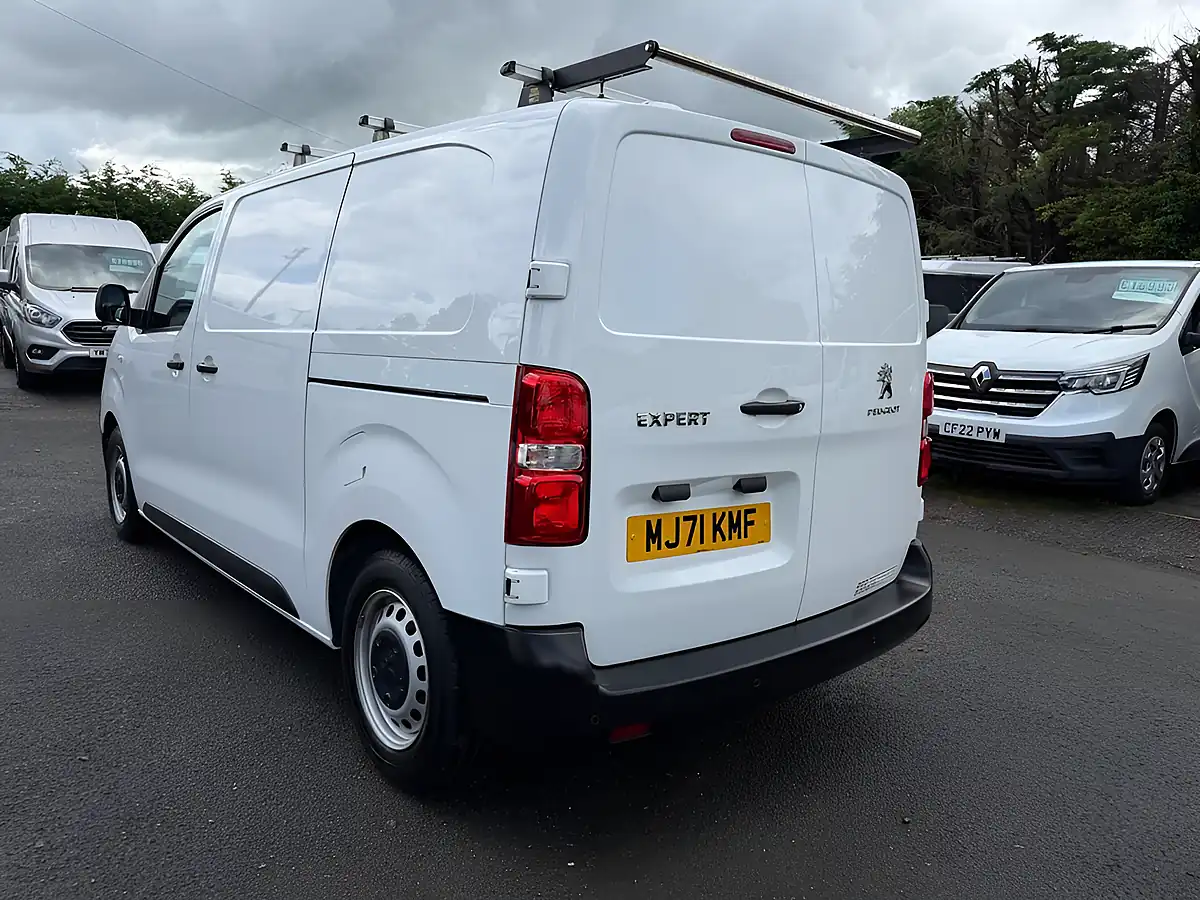 Used 2021 Peugeot Expert Professional White - Interior and Exterior details 20