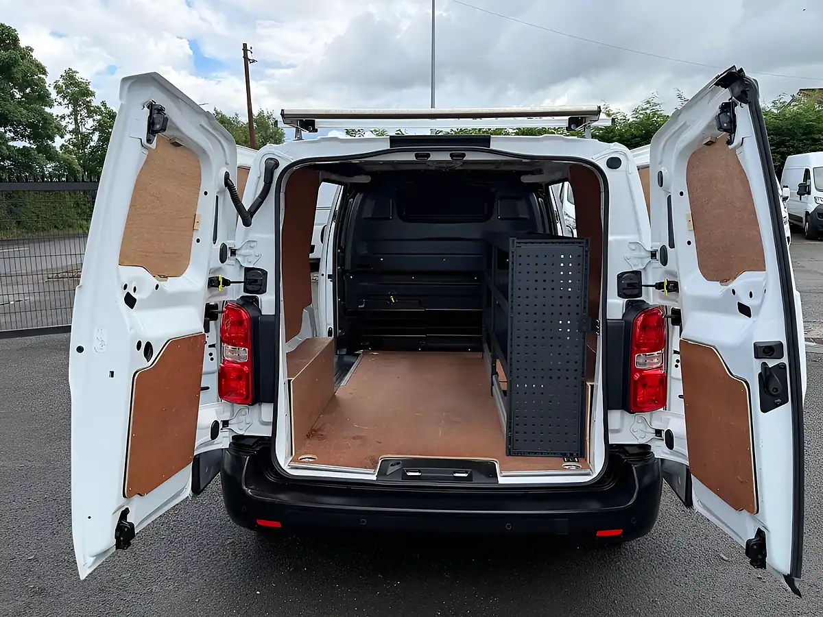 Used 2021 Peugeot Expert Professional White - Interior and Exterior details 4