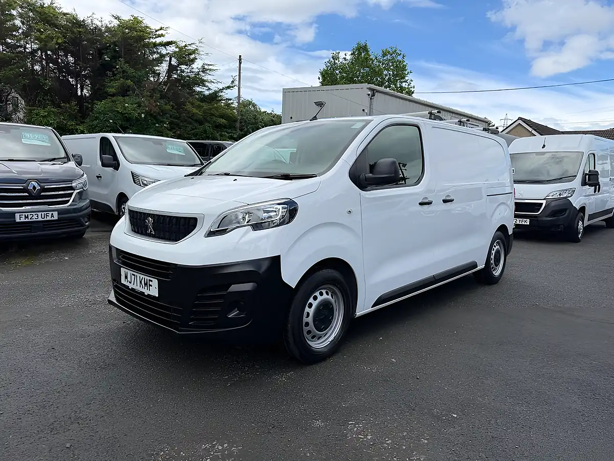 Used 2021 Peugeot Expert Professional White - Interior and Exterior details 8