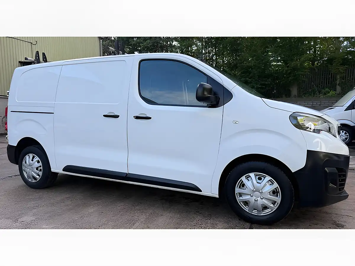 Used 2021 Peugeot Expert Professional White - Interior and Exterior details 4