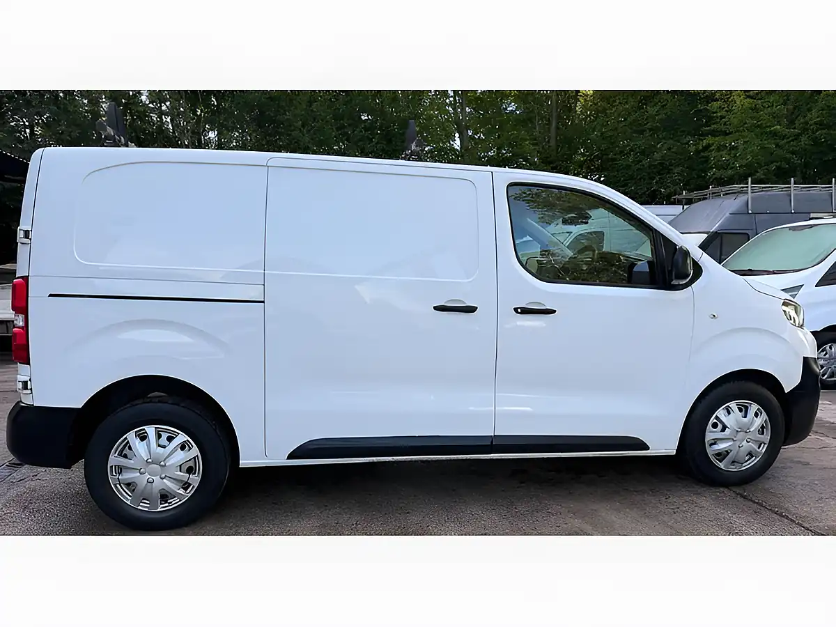 Used 2021 Peugeot Expert Professional White - Interior and Exterior details 9