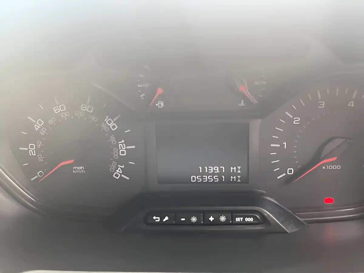 Used 2021 Peugeot Partner 1000 Professional White - Interior and Exterior details 14