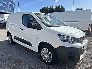 Used 2021 Peugeot Partner 1000 Professional White - Interior and Exterior details 10