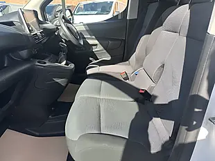Used 2021 Peugeot Partner 1000 Professional White - Interior and Exterior details 14