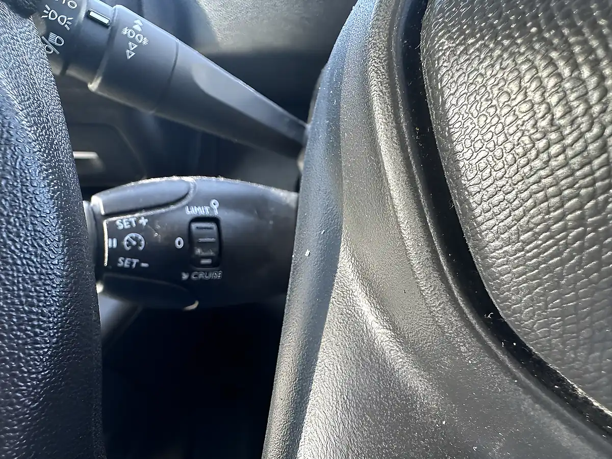 Used 2021 Peugeot Partner 1000 Professional White - Interior and Exterior details 2