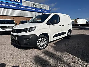 Used 2021 Peugeot Partner 1000 Professional White - Interior and Exterior details 8