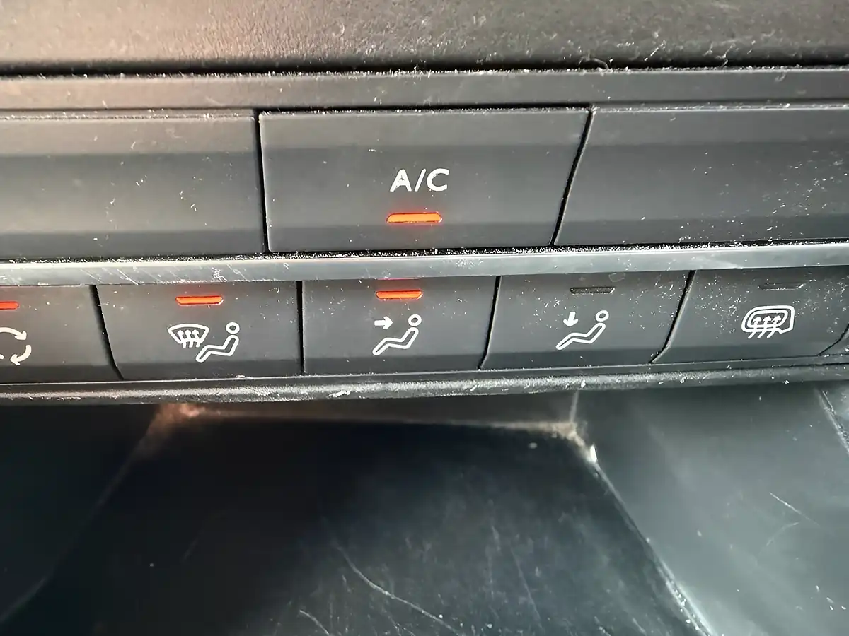 Used 2021 Peugeot Partner 950 Professional Long White - Interior and Exterior details 15