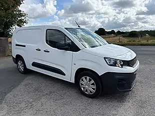 Used 2021 Peugeot Partner 950 Professional Long White - Interior and Exterior details 2