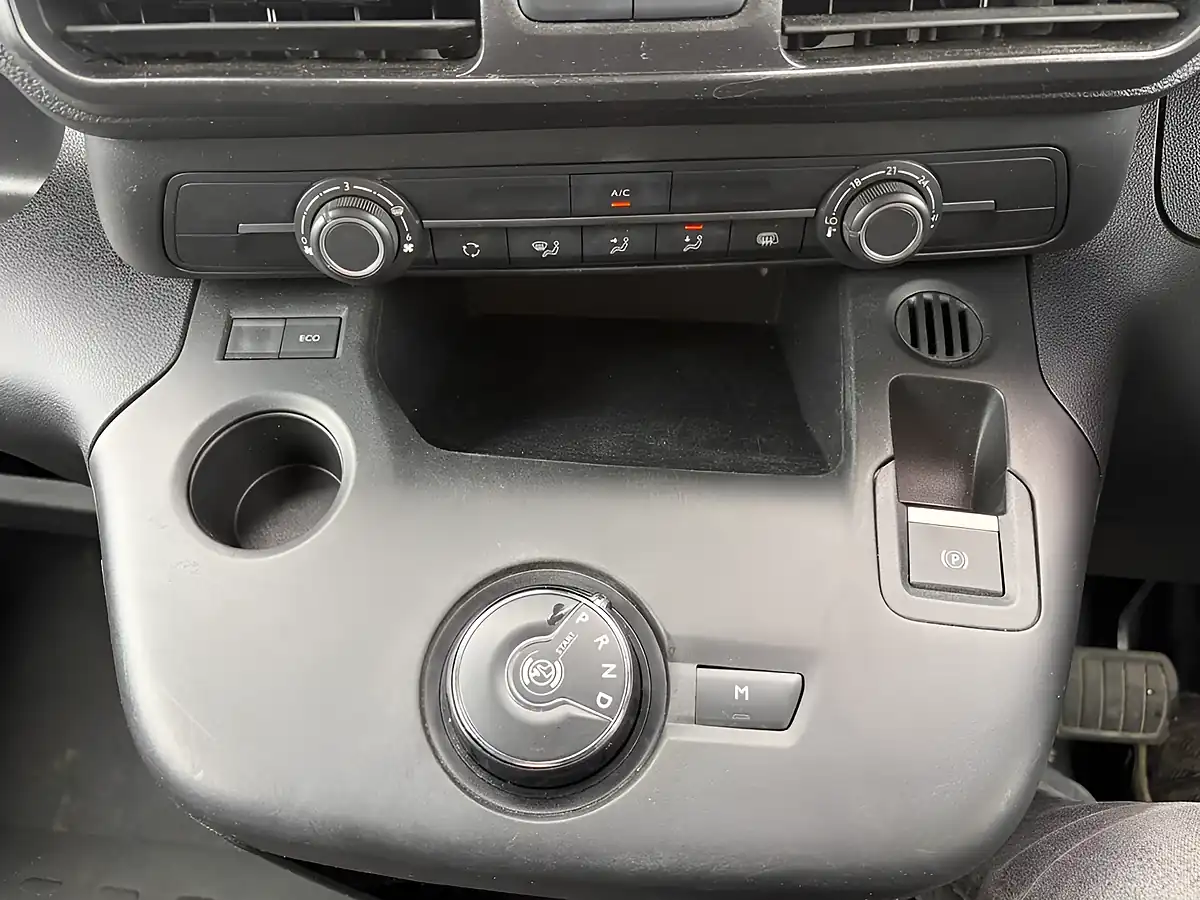 Used 2021 Peugeot Partner Asphalt Premium Grey - Interior and Exterior details 16