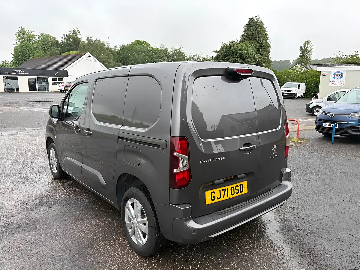 Used 2021 Peugeot Partner Asphalt Premium Grey - Interior and Exterior details 6