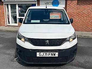 Used 2021 Peugeot Partner Asphalt Premium White - Interior and Exterior details 4