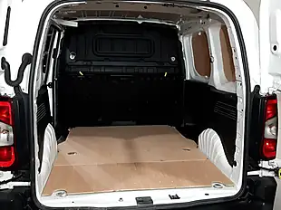 Used 2021 Peugeot Partner Grip Premium White - Interior and Exterior details 2