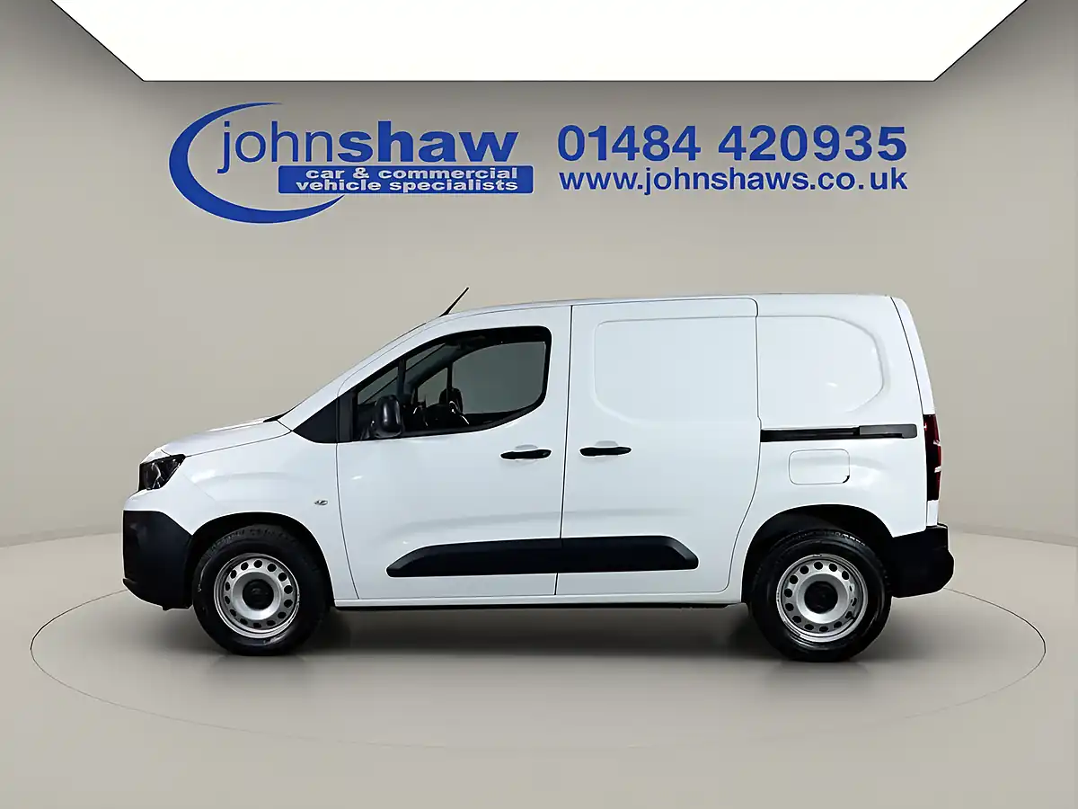 Used 2021 Peugeot Partner Grip Premium White - Interior and Exterior details 8