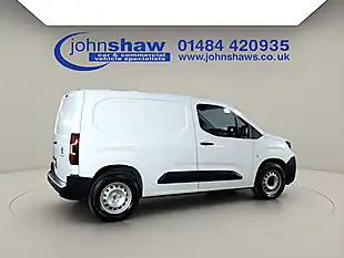 Used 2021 Peugeot Partner Grip Premium White - Interior and Exterior details 9