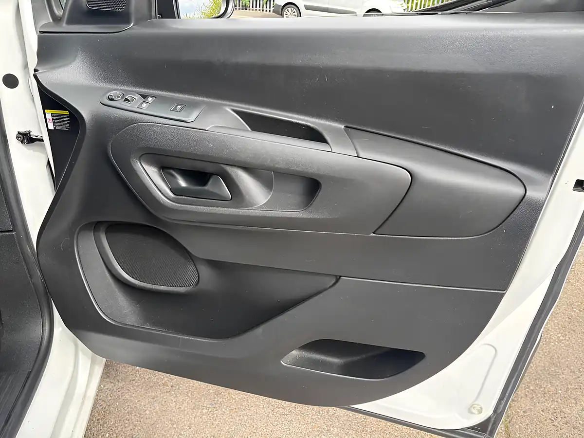 Used 2021 Peugeot Partner Grip Standard Panel Van Swb White - Interior and Exterior details 13