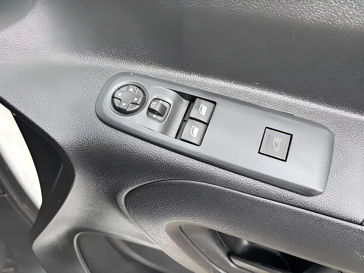 Used 2021 Peugeot Partner Grip Standard Panel Van Swb White - Interior and Exterior details 14