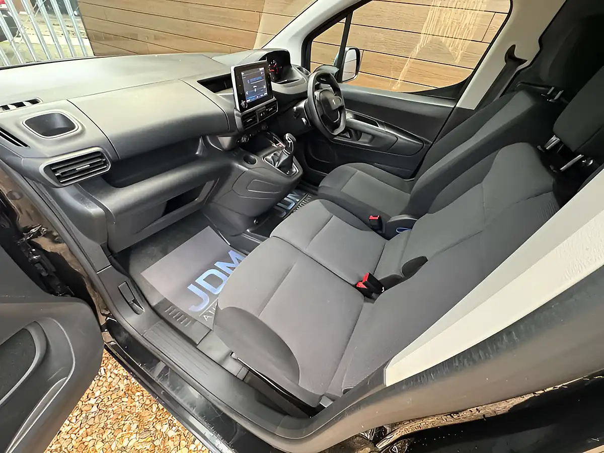 Used 2021 Peugeot Partner Professional L1 Blue Black - Interior and Exterior details 20