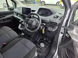 Used 2021 Peugeot Partner Professional Premium Grey - Interior and Exterior details 14