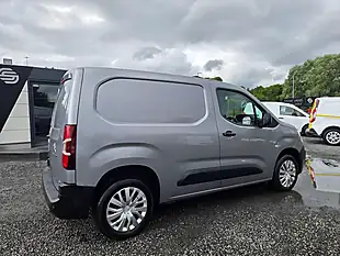 Used 2021 Peugeot Partner Professional Premium Grey - Interior and Exterior details 4